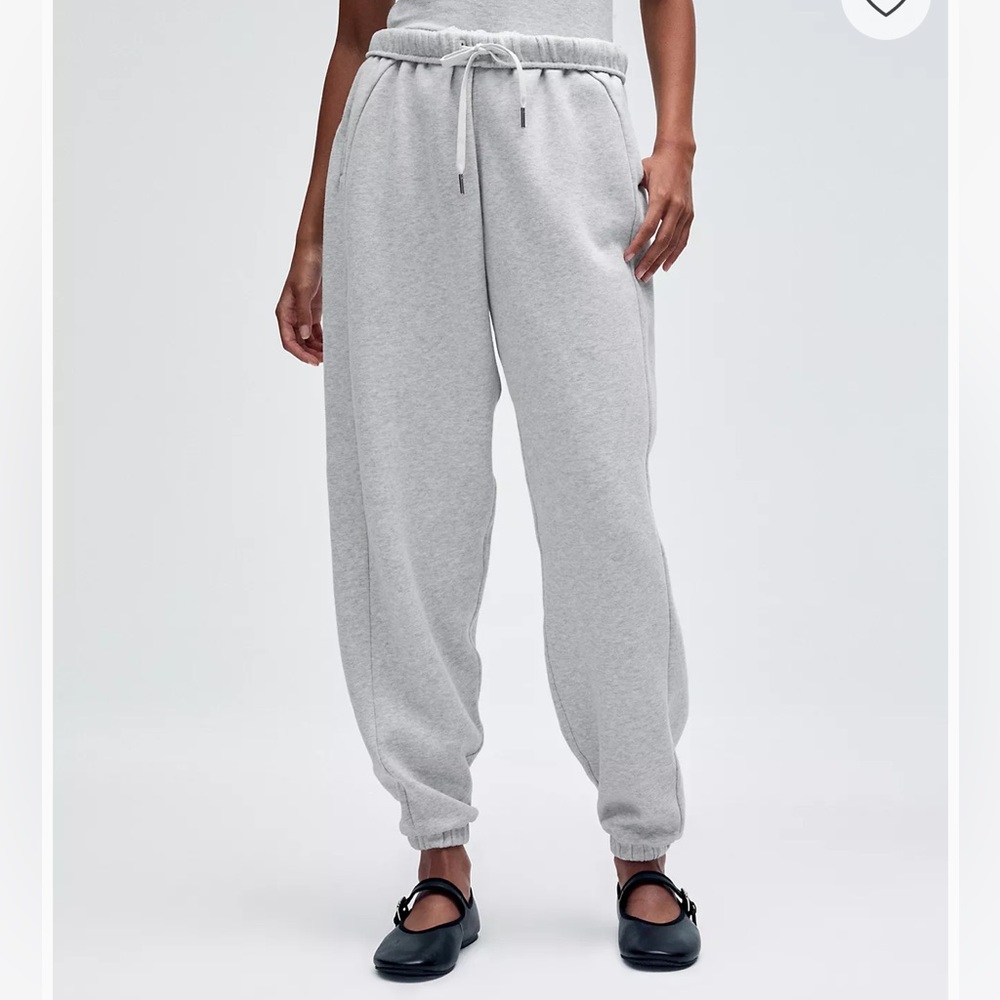 Lululemon mid rise overside scuba jogger